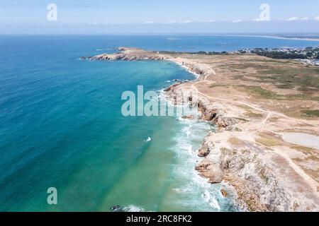 Paysage marin, côte océanique rocheuse, côte de France près de Quiberon. Banque D'Images