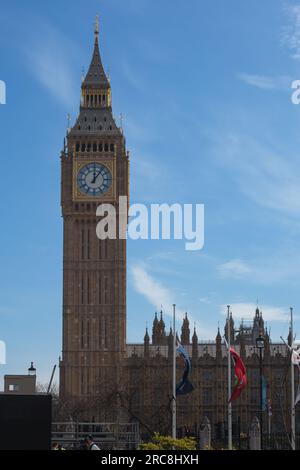 Big Ben, London, UK. Une vue sur le monument populaire de Londres, la tour de l'horloge connu sous le nom de Big Ben. Banque D'Images