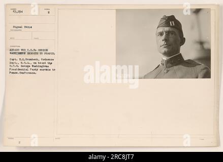 Photographie du capitaine T.K. Hornbeck, Ordnance Dept., États-Unis, à bord de l'U.S.S. George Washington. Il fait partie du Parti présidentiel en route pour la Conférence de paix. La photographie porte le symbole officiel B et a été prise par le photographe RECO. Cette image a la description «à bord de l'U.S.S. George Washington en route pour la France.' Les notes d'accompagnement mentionnent le numéro 63234. Banque D'Images