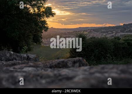 Ciel de coucher de soleil de maquereau au-dessus de Banque D'Images