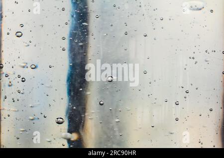 Gros plan fragment de verre de fontaine à l'intérieur de la Colonnade de source chaude ou Vridelni Kolonada, Karlovy Vary, République tchèque Banque D'Images