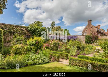 Géographie / voyage, Grande-Bretagne, Kent, Cranbrook, jardin du château de Sissinghurst, CRANBROOK, KENT, INFORMATIONS-AUTORISATION-DROITS-SUPPLÉMENTAIRES-NON-DISPONIBLES Banque D'Images