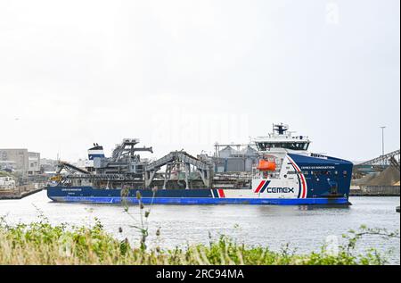 L'INNOVATION CEMEX GO une drague Hopper construite en 2020 amarrage au port de Shoreham dans le West Sussex, Angleterre crédit Simon Dack Banque D'Images