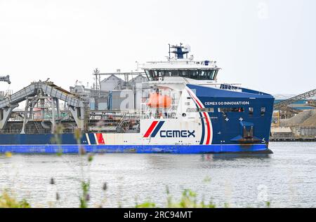 L'INNOVATION CEMEX GO une drague Hopper construite en 2020 amarrage au port de Shoreham dans le West Sussex, Angleterre crédit Simon Dack Banque D'Images