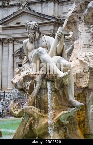 Détail de la fontaine Fiumi (Fontana dei Fiumi) sur la Piazza Navona à Rome, région du Latium, Italie Banque D'Images