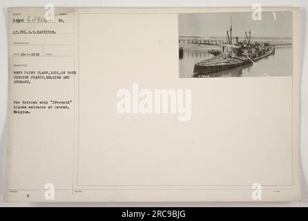 West point Class, 1921 ans, visite Ostende, en Belgique, lors de leur tournée en France, en Belgique et en Allemagne. La photographie montre le navire britannique "Intrepid" bloquant l'entrée à Ostende. Cette image fait partie de la collection avec le numéro 64906 et a été prise le 12 janvier 1919 par LT.col.G.R. HARRISON, photographe. Les informations sont enregistrées dans la section notes sous le numéro de référence 64806. Banque D'Images