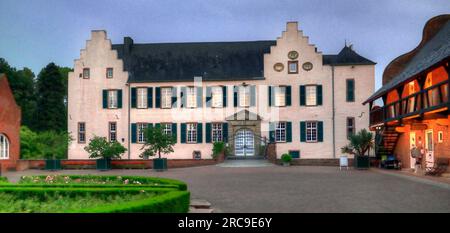 Burg Heimerzheim in Nordrhein-Westfalen, Wasserschloss, Heimerzheim, Bonn, Deutschland, Europa. Banque D'Images