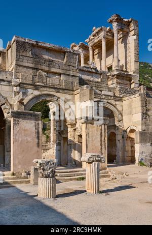 Untere Agora von Ephèse, site archéologique d'Ephèse, Selcuk, Tuerkei |Tetragonos Agora (marché carré) ou Agora commerciale, Ephèse Archéologique Banque D'Images