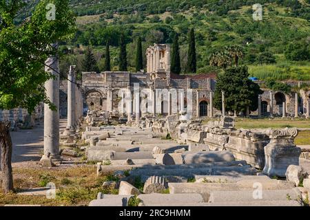 Untere Agora von Ephèse, site archéologique d'Ephèse, Selcuk, Tuerkei |Tetragonos Agora (marché carré) ou Agora commerciale, Ephèse Archéologique Banque D'Images