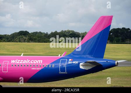 Wizz Air Malta Airbus A321-271 à Birmingham Airport, Royaume-Uni (9H-WDK) Banque D'Images