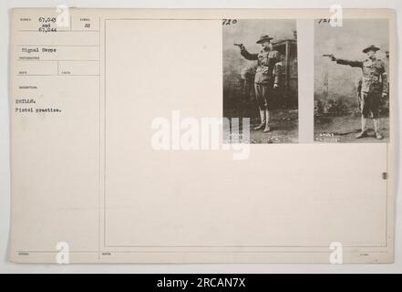 Soldats participant à des exercices d'entraînement et pratiquant leur tir avec des pistolets pendant la première Guerre mondiale Les photographies, étiquetées Sumber 67 043 et 67,044, ont été prises par un photographe du signal corps. Ils ont probablement été utilisés à des fins de formation et ont documenté ces activités militaires. Banque D'Images