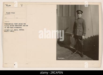 Les membres du Parti présidentiel, dont le colonel L.P. Ayers, état-major général, États-Unis, à bord de l'U.S.S. George Washington en route pour la conférence de paix pendant la première Guerre mondiale Cette photographie fait partie de la collection signal corps, avec la description de la photo et les informations du photographe notées SUN 63,329. Banque D'Images