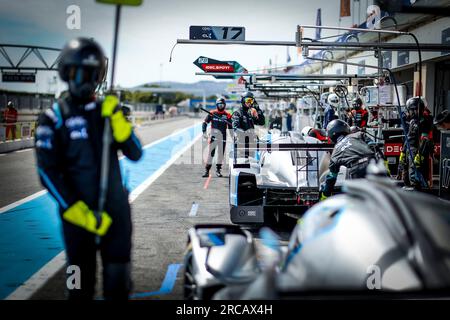 Le Castellet, France. 13 juillet 2023. Ambiance pitlane pendant les 4 heures du Castellet 2023, 2e manche des European le Mans Series 2023 sur le circuit Paul Ricard du 14 au 16 juillet 2023 au Castellet, France - photo Paulo Maria/DPPI crédit : DPPI Media/Alamy Live News Banque D'Images