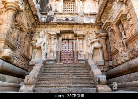 Entrée nord, 11e siècle Arulmigu Peruvudaiyar Brihadisvara Temple à Gangaikonda Cholapuram près de Jayankondam Tamil Nadu, Inde du Sud, Inde Banque D'Images