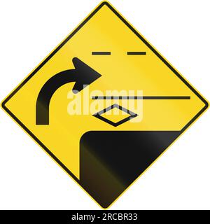 Panneau d'avertissement au Québec, Canada - virage à droite à la deuxième voie, en raison de la voie de droite spéciale. Banque D'Images