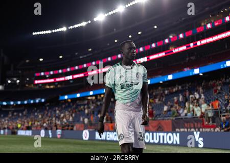 L’attaquant Machop Chol (30 ans) d’Atlanta United quitte le terrain lors d’un match de soccer de la MLS, le mercredi 12 juillet 2023, au stade Gillette. La Révolution d Banque D'Images