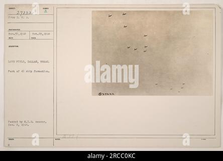 Une formation de 40 avions militaires à Love Field à Dallas, Texas pendant la première Guerre mondiale. La photo a été prise le 30 novembre 1918 et approuvée par le censeur du M.I.D. le 2 décembre 1918. » Banque D'Images