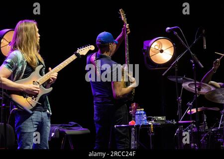 Alicante, Espagne. 13 juillet 2023. Le bassiste américain Stanley Clarke se produit lors du Fijazz Festival 2023 lors de sa tournée n'4EVER. Crédit : Marcos del Mazo/Alamy Live News Banque D'Images