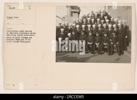 Médecins navals et cadavres hospitaliers à bord de l'U.S.S. George Washington, accompagnant le Parti présidentiel en route pour la Conférence de paix pendant la première Guerre mondiale. Photographie prise par signal corps. Numéro d'identification : 63,318. Banque D'Images