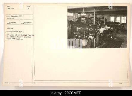 Intérieur de l'usine de pompage et de filtration de Big Bethel pendant la construction, montrant des moteurs à pétrole brut. Cette image a été prise par le sergent Bonner le 18 octobre 1919. La photographie a été émise avec la description et le symbole A le 13 octobre 1919. Notes géographiques : ge64571. Banque D'Images