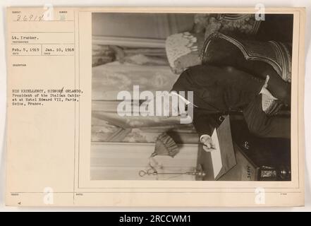 Le lieutenant américain Irucker capture une photographie de son Excellence signore Orlando, président du cabinet italien, à l'hôtel Edward VII à Paris, France, le 10 janvier 1918. La photo a été prise pendant la première Guerre mondiale et est un enregistrement historique des activités militaires américaines pendant cette période. » Banque D'Images