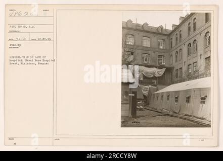 Vue générale de l'arrière de l'hôpital de la base navale de Brest, Finistère, France. La photographie a été prise le 22 décembre 1919 par le photographe Pvt. S.C. Soper. Il porte le numéro 48620 et a été émis avec la description et les notes fournies. Banque D'Images