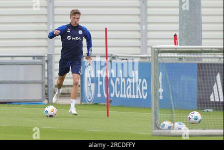 Gelsenkirchen, Deutschland. 29 juin 2023. Firo : 06/29/2023, football, football, 2e division, 2e Bundesliga, Saison 2023/2024, FC Schalke 04, entraînement, Marius BULTER en entraînement individuel crédit : dpa/Alamy Live News Banque D'Images