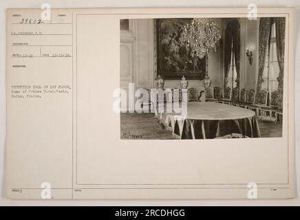 Le lieutenant Drucker, le photographe, a capturé cette image (ID : 39602) le 12-12-18 à Paris, France. Il montre le hall de réception situé au 1e étage de la maison du Prince Murat, Seine. Banque D'Images