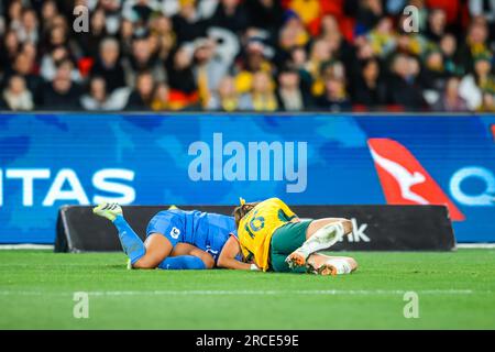 Melbourne, Victoria, Australie. 14 juillet 2023. MELBOURNE, AUSTRALIE - JUILLET 14 : Selma Bacha de France et Hayley Raso d'Australie s'affrontent pour le ballon alors que l'Australie affronte la France dans une coupe du monde 2023 Envoyez un match amical le 14 juillet 2023 (image de crédit : © Chris Putnam/ZUMA Press Wire) POUR USAGE ÉDITORIAL SEULEMENT! Non destiné à UN USAGE commercial ! Banque D'Images