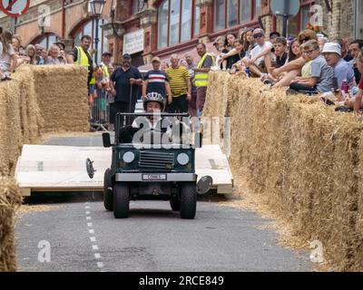 BIDEFORD, DEVON, ANGLETERRE - JUIN 18 2023 : Wheelcaps participe à l'événement annuel Soapbox Derby Fun race. Banque D'Images