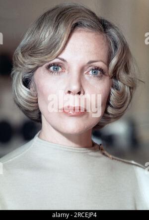 Barbara bain, 'Space 1999', circa (1976). Crédit photo : ITV Banque D'Images