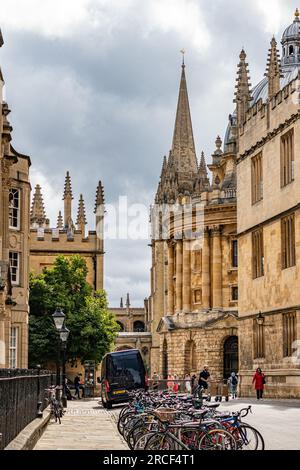 Une photo montrant l'architecture à Bath Banque D'Images