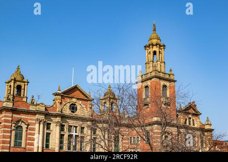 Photo de paysage urbain des bâtiments et de l'architecture à Leeds pendant l'été Banque D'Images