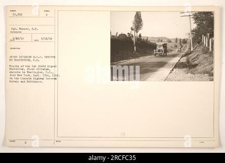 Des camions du 1st Field signal Battalion, First Division, sont vus sur la Lincoln Highway entre Belair et Baltimore pendant leur voyage de New York à Washington, DC Cette photographie, prise le 15 septembre 1919, montre le convoi alors qu'il traverse le Maryland. Le photographe était le sergent Warner, S.C. Banque D'Images