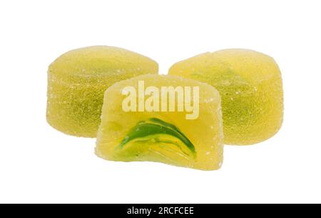 bonbons de gelée de fruits isolés sur fond blanc Banque D'Images