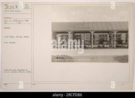 Image de blocs d'essai à Love Field à Dallas, Texas. La photo semble avoir été prise le 9 août 1918 et a été censurée et publiée par le censeur du M.I.D. le 15 novembre 1918. Le numéro de l'image est 25630. Banque D'Images