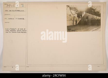 Sergent 1st Cl. Shotwell, de Sumber Reco, est vu sur cette photo prise le 25 août 1918, à bord du H.M.T. 'Somali' a accosté à York, en Angleterre, avant de partir pour la Russie. L'image représente la préparation aux activités militaires pendant la première Guerre mondiale. Banque D'Images