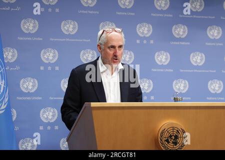 NY, États-Unis. 14 juillet 2023. Nations Unies, New York, Etats-Unis, juillet 14 2023 - Stéphane Dujarric, porte-parole du Secrétaire général de l'ONU lors de son midi presser aujourd'hui au siège des Nations Unies à New York. Photo : Giada Papini Rampelotto/EuropaNewswire (image de crédit : © Luiz Rampelotto/ZUMA Press Wire) USAGE ÉDITORIAL SEULEMENT! Non destiné à UN USAGE commercial ! Banque D'Images