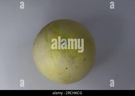 Melon Honeydew. C'est l'un des deux principaux types de cultivars du groupe Cucumis melo Inodorus. Il se caractérise par la croûte lisse et l'absence d'odou musqué Banque D'Images