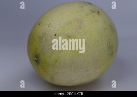 Melon Honeydew. C'est l'un des deux principaux types de cultivars du groupe Cucumis melo Inodorus. Il se caractérise par la croûte lisse et l'absence d'odou musqué Banque D'Images