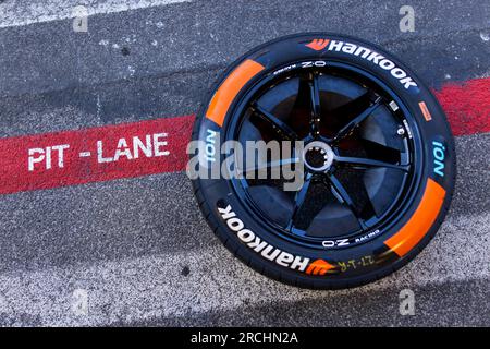 Rome, Italie. 15 juillet 2023. Rome, Italie. 15 juillet 2023. Hankook, pneu lors de l'ePrix Hankook Rome 2023, 10e réunion du Championnat du monde ABB FIA Formula E 2022-23, sur le circuit Cittadino dell'EUR du 14 au 16 juillet 2023 à Rome, Italie - photo Julien Delfosse/DPPI crédit : DPPI Media/Alamy Live News crédit : DPPI Media/Alamy Live News Banque D'Images