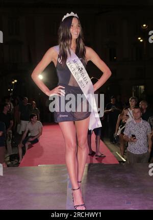 Piacenza, . 15 juillet 2023. La belle mannequin Susanna Russo a élu Miss Piacenza 2023 dans la sélection régionale de Miss Emilia Romagna, valable pour le concours de Miss Italie 2023. Crédit : Agence photo indépendante/Alamy Live News Banque D'Images