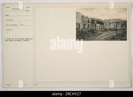 Maisons détruites à Seuon, France. La photographie, prise par le photographe numéro 65769 le 5-12-19, montre les séquelles de la guerre dans la ville. Les bâtiments sont en ruines, dépeignant la dévastation causée par les activités militaires de la première Guerre mondiale. La légende porte la note 'C Gmelhan 3' pour référence. Banque D'Images