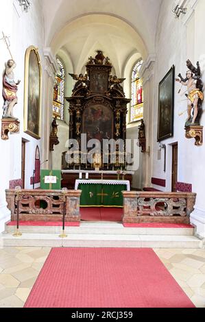 Artstetten, Basse-Autriche, Autriche. 05 juillet 2023. Église de St. James l'ancien. Autel de colonne baroque précoce dans l'église Banque D'Images