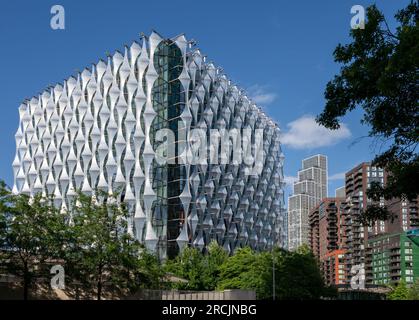 Nine Elms, Londres, Royaume-Uni : l'ambassade des États-Unis d'Amérique à Londres. L'ambassade des États-Unis est située dans la zone réaménagée de Nine Elms. Banque D'Images