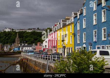 Journée ensoleillée à Tobermory, Mull, Écosse Banque D'Images