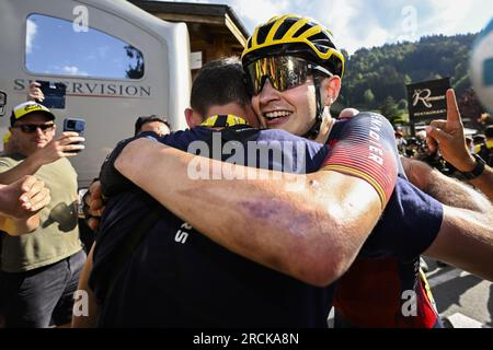 Espagnol Carlos Rodriguez d'Ineos Grenadiers célèbre après avoir remporté la 14e étape du Tour de France cycliste, d'Annemasse à Morzine les portes du Soleil (151, 8 km), France, samedi 15 juillet 2023. Le Tour de France de cette année aura lieu du 01 au 23 juillet 2023. BELGA PHOTO POOL NICO VEREECKEN crédit : Belga News Agency/Alamy Live News Banque D'Images