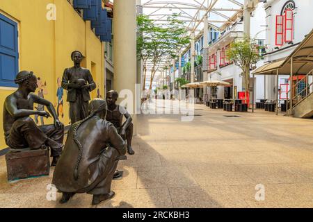 Squatters & statues squalor sur Nankin Street, Singapour Banque D'Images