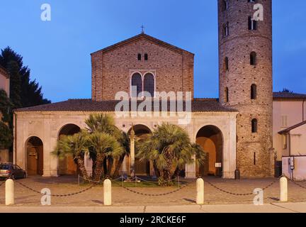 Basilique de Sant'Apollinare Nuovo, Ravenne, Émilie-Romagne, Italie Banque D'Images