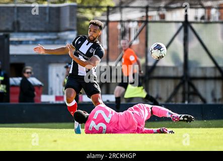 Cleethorpes, Royaume-Uni, 15 juillet 2023. Donovan Wilson pendant le match amical de pré-saison entre Grimsby Town FC et Hull City FC à Blundell Park, Cleethorpes, UK.crédit : Jon Corken/Alamy Live News Banque D'Images